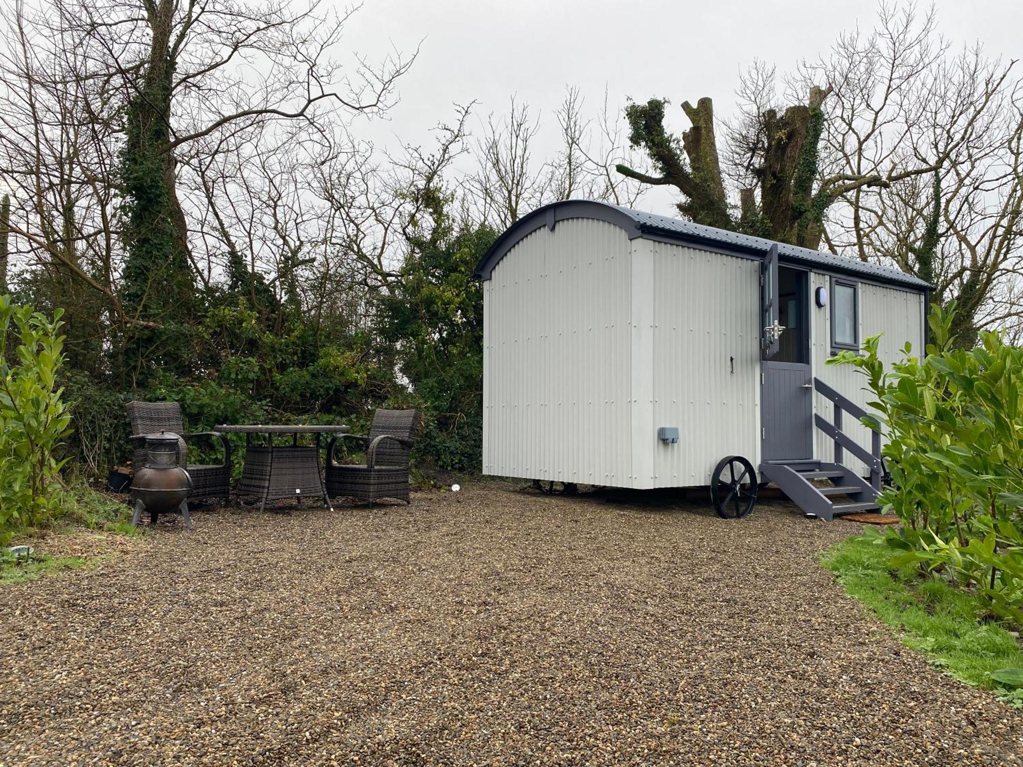 Burren Garden Glamping Hut Villa Boston Exterior photo